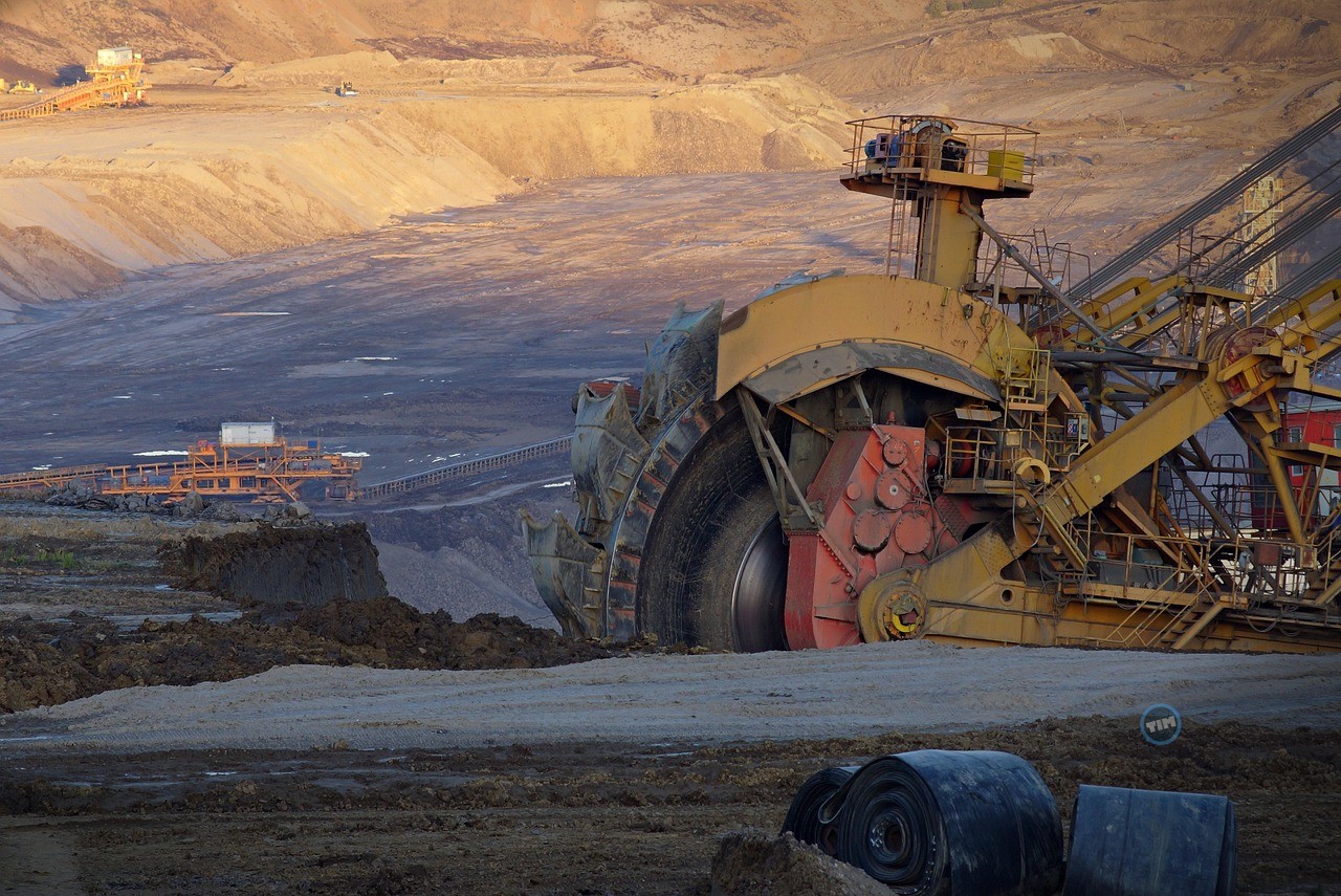 ALM Stock Slides As Momentum Traders Eye Tungsten Play Thumbnail