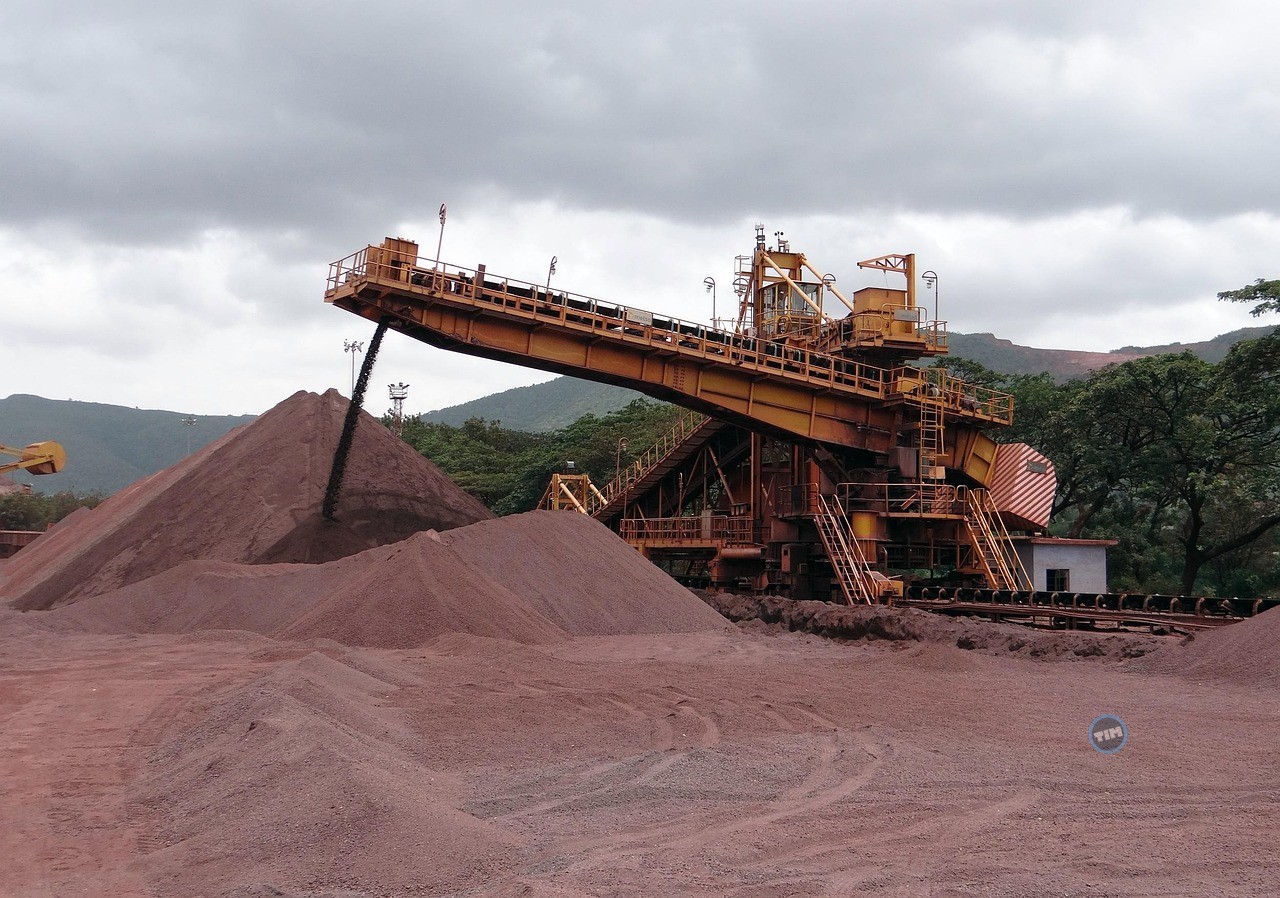 Cleveland-Cliffs Stock Draws Upgrades As Grid-Focused Steel Bet Grows Thumbnail