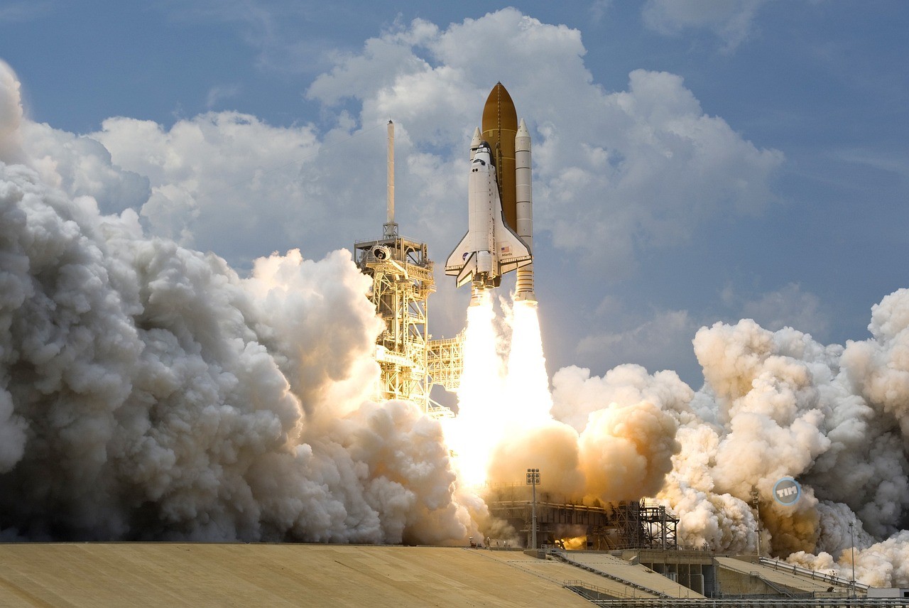 SPCX Slides As Regulatory And Geopolitical Risks Hit SpaceX Thumbnail