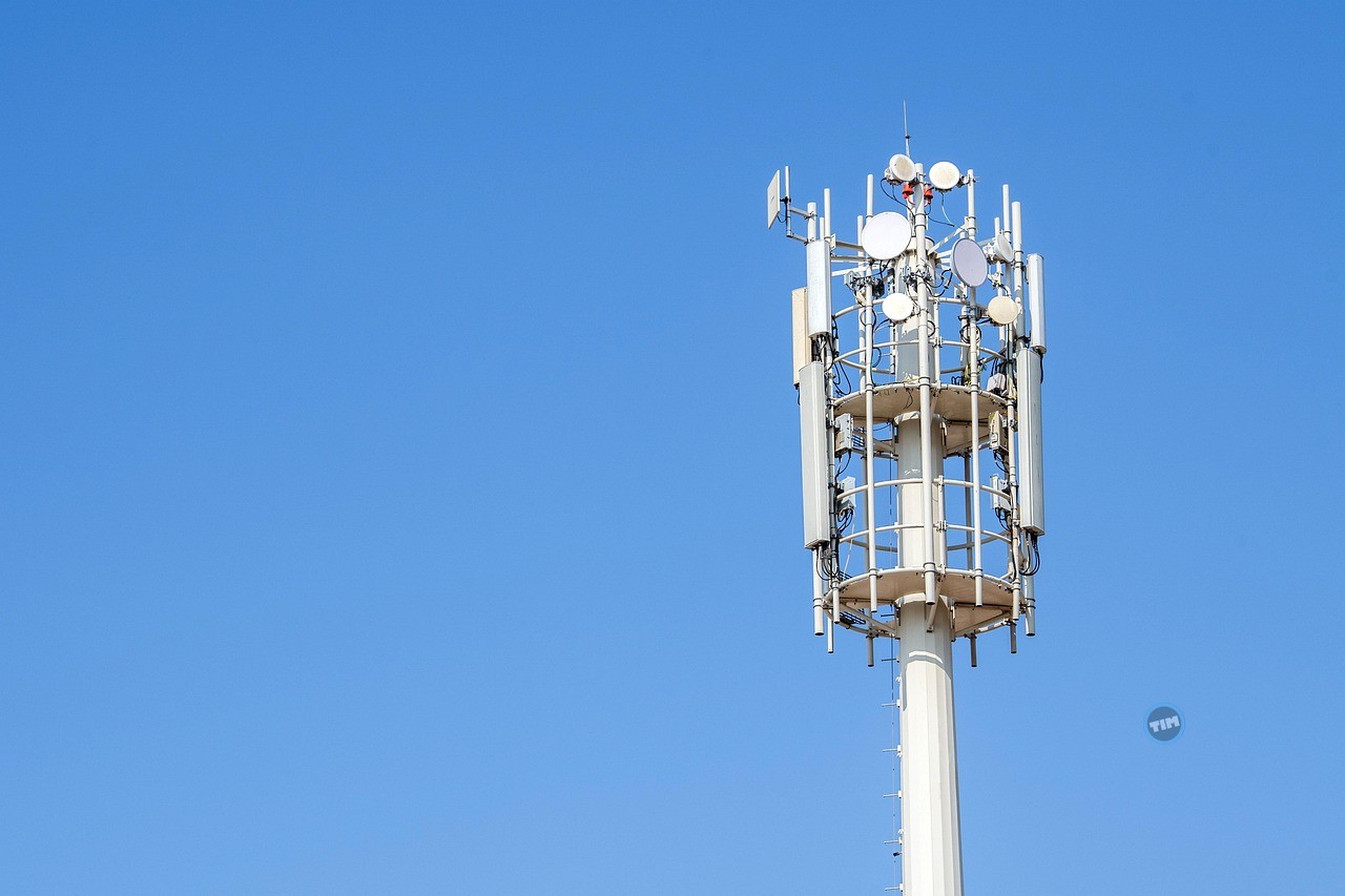 TLK Stock Slips As Telekomunikasi Indonesia ADR Keeps Lagging Asia Peers Thumbnail